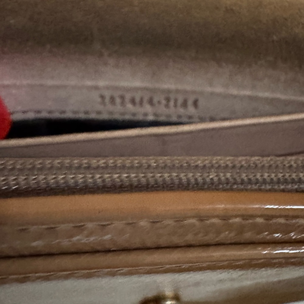 Gucci Soho patent leather wallet - Picture 13 of 13